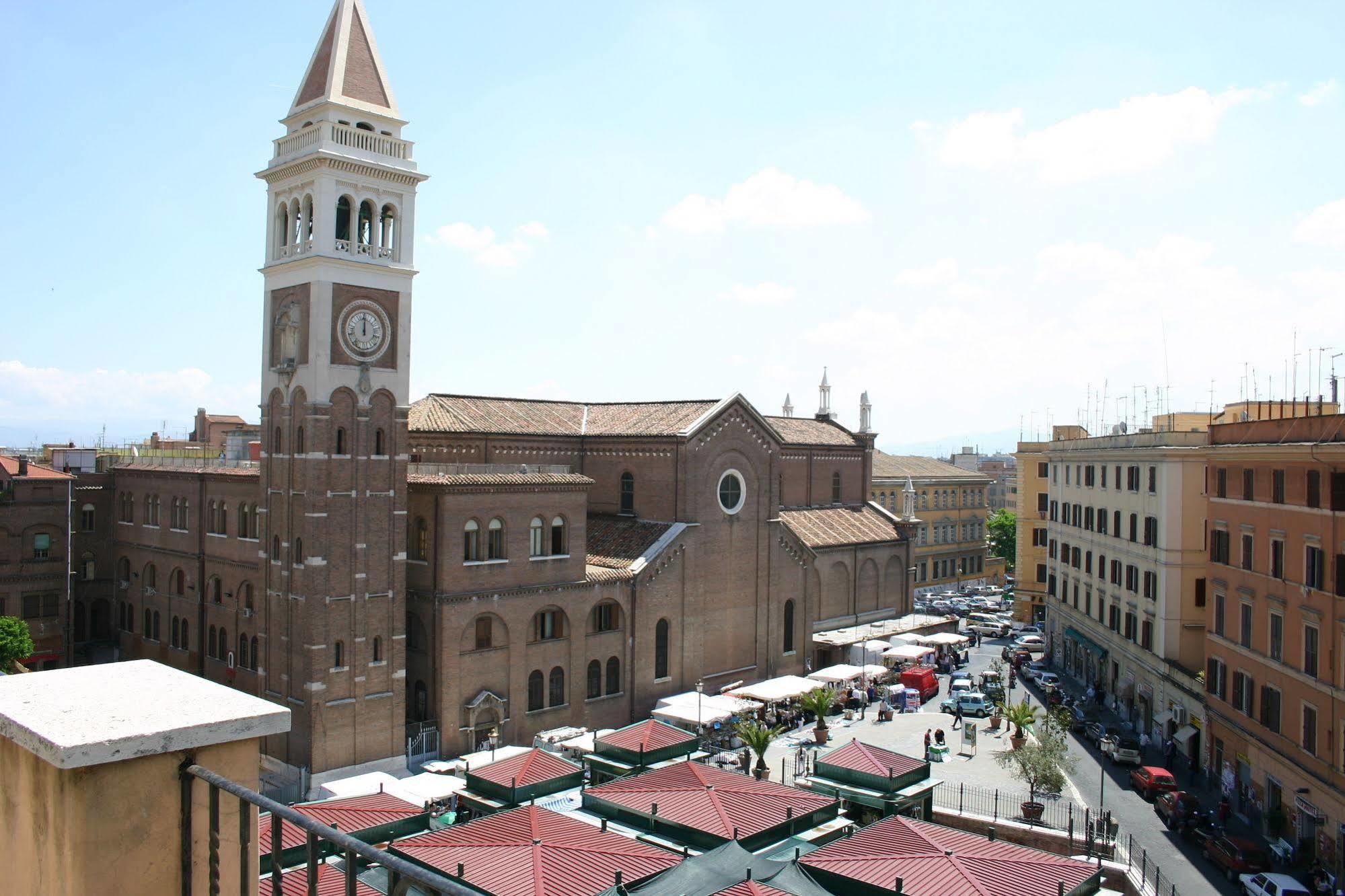 Hotel Laurentia Roma Exterior foto